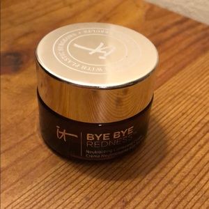 IT Bye Bye redness cream